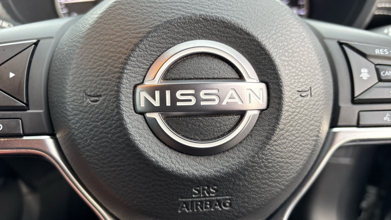 Nissan Juke 1.0 DiG-T 114 Tekna 5dr Petrol Hatchback